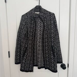 Artisan Ny Black and Gray Diamond Cardigan